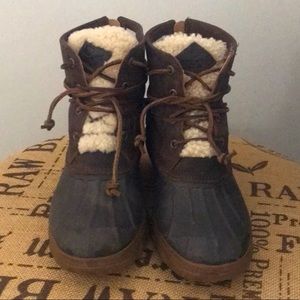 Sperry Winter Shearling Boots